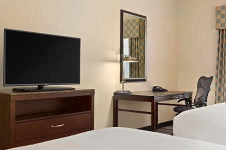Hilton Garden Inn/Hanes Mall - 3