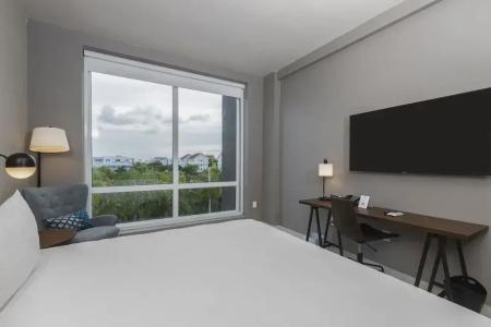 Four Points by Sheraton - 47