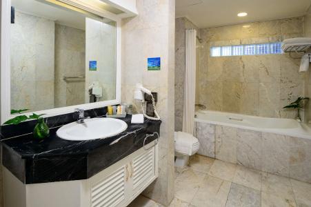 Kingston Suites Bangkok - Sha Extra Plus - 18