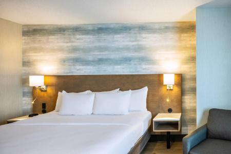 Quality Inn & Suites - 67