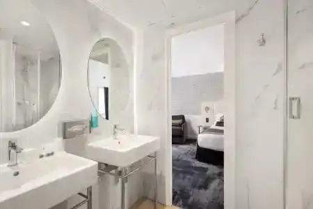 Hôtel le Royal Rive Gauche - 69