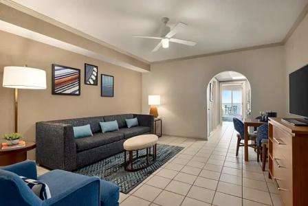 Holiday Inn & Suites, An Ihg - 197