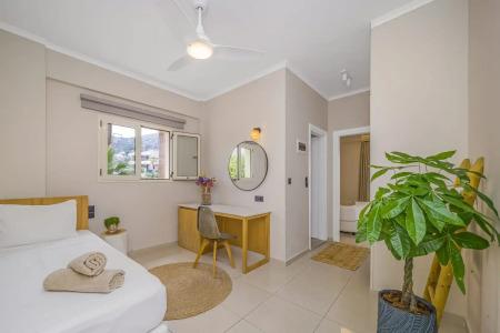 Notos Heights & Suites - 215