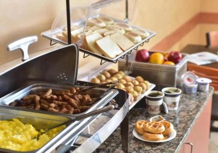 Best Western Ambassador Inn & Suites - 13