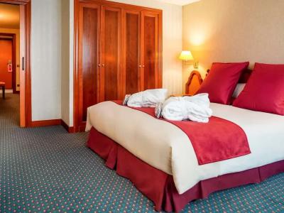 Mercure - 54