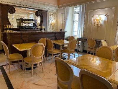 Champagne Palace - 19