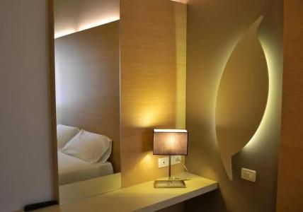 Colonne - Alihotels - 68