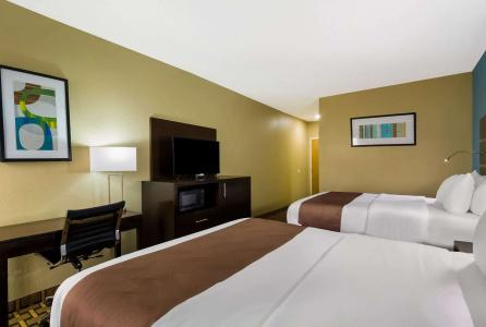 Quality Inn - 6