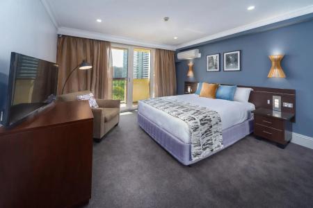 Hyde Park Inn - 96