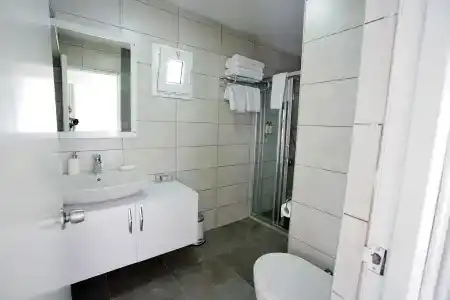 Art Suites - 9