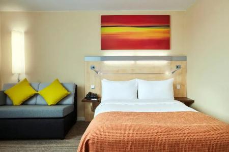 Holiday Inn Express Berlin City Centre West - 76
