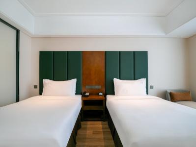 Holiday Inn Qingdao City Center, An Ihg - 31