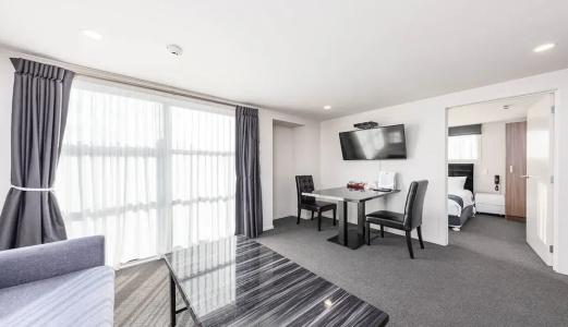 315 Riccarton - 87