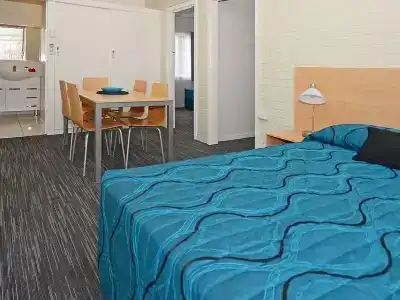 Urangan Motor Inn - 93