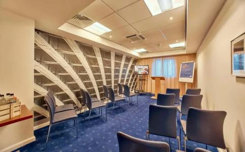 Holiday Inn Express London Stratford, An Ihg - 9