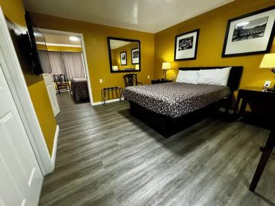 Carmel Wayfarer Inn - 73