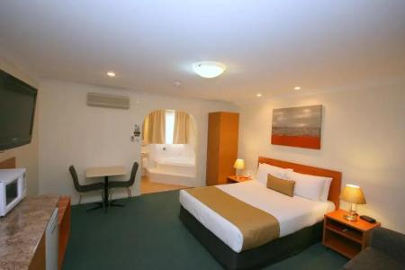 Best Western Tuscany on Tor Motor Inn - 91