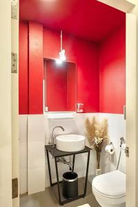 Red door - 51