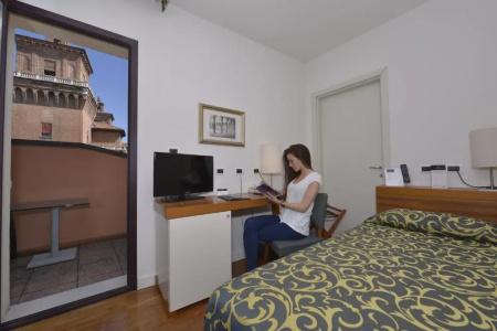 Mercure Ferrara - 79