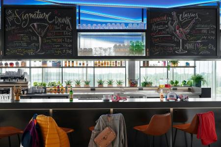 Moxy Cologne Bonn Airport - 21