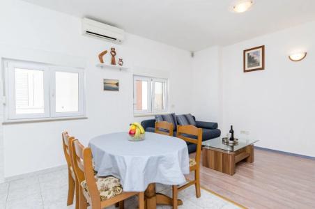 and Rooms Iva - 50