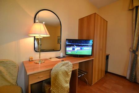 Residence - 3