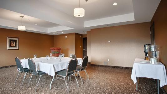 Best Western - 32