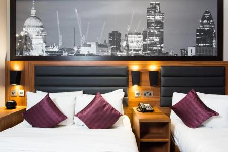London Court - 5