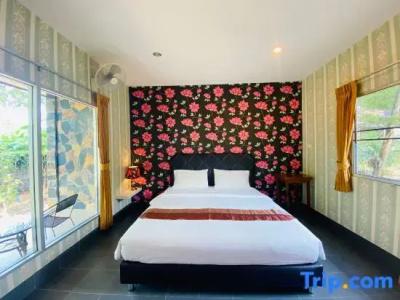 Canal Resort - 68