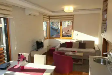 Egoiste - Centar - 46