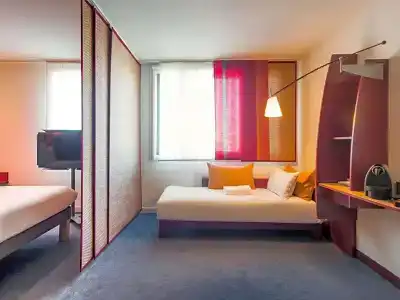 Novotel Suites Reims Centre - 77