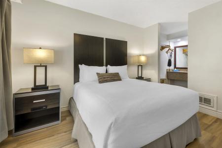 Best Western Pier Point Inn - 6
