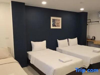 Sleepstation at Pratunam - 245