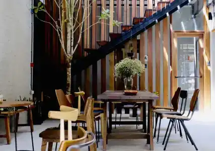 Tan Hostel x Cafe - 12
