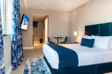 Waterside and Suites - 30