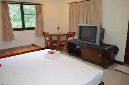 Home Stay Stc Bed And Breakfast - 40