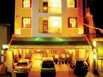 Star Wood Inn - 2