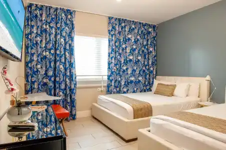 Oceanside and Suites - 36