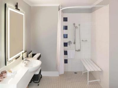 Travelodge Martin Place - 99