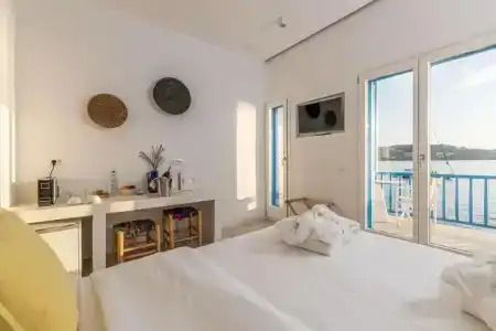 Bluetopia Suites - 32