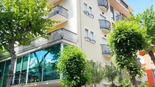 Aria di Mare - Bed & Brunch in centro a Riccione - 0