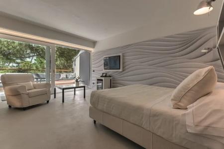 Augustus & Resort - 62