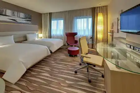 Hilton Frankfurt Airport - 36