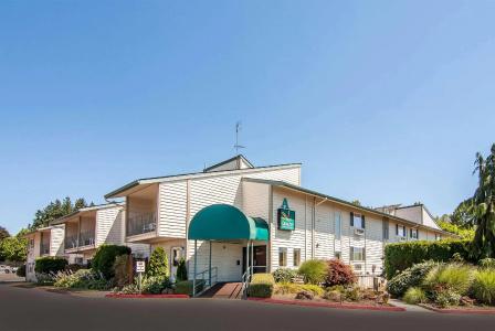 Quality Inn & Suites Vancouver - 35