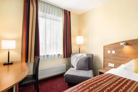 AMEDIA Express Praha - 43