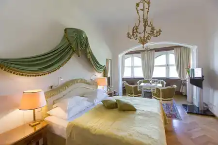 Schloss Mönchstein - 2