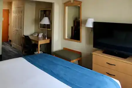 Marco LaGuardia & Suites - 5