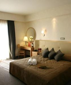Alexandros Boutique - 150