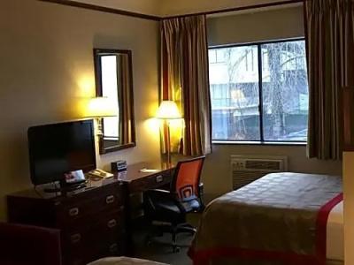 Ramada by Wyndham Portland Airport - 44