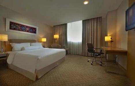 Royale Chulan The Curve - 43